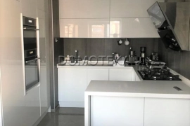 3-к квартира, 104 м², 3/10 эт.